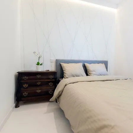Heart Of Apt- Walking Distance Everywhere *
