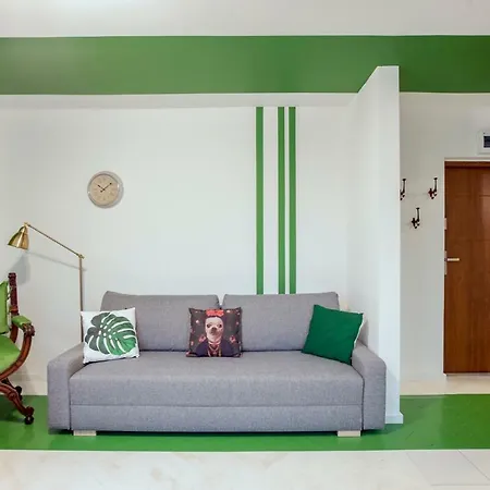 Apartment Heart Of Apt- Walking Distance Everywhere *