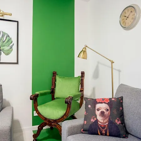 Heart Of Apt- Walking Distance Everywhere Apartment Warsaw