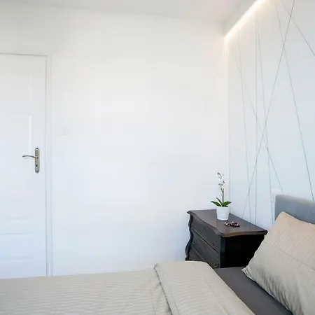 Heart Of Apt- Walking Distance Everywhere 公寓 华沙