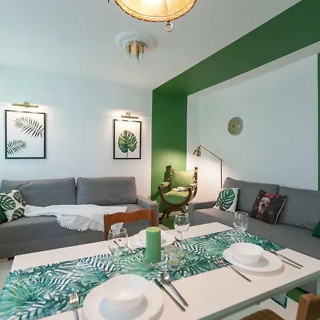 Heart Of Apt- Walking Distance Everywhere 公寓 华沙